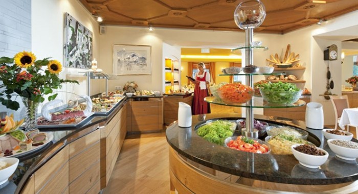 Hotel Schweizerhof, Kitzbuhel ski chalet, image 2